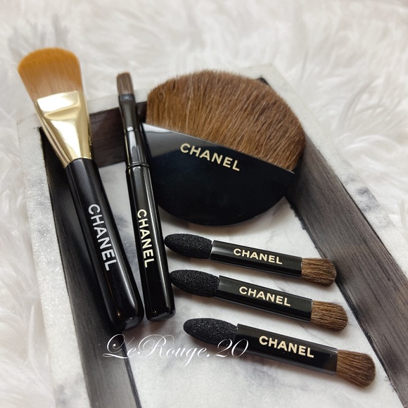 Chanel mini travel brush 6pcs set - Picture 3 of 8